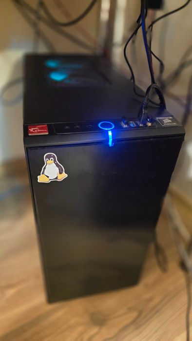 PC Gaming Ryzen5 5600 RX6600 32GB ram