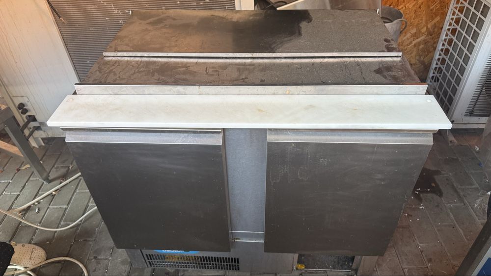 Vand masa rece pentru bucatarie