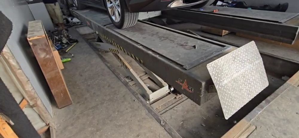 Подёмник развал подъемник ножничный 5тонна