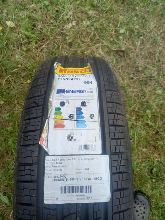 Set 4 anvelope Pirelli