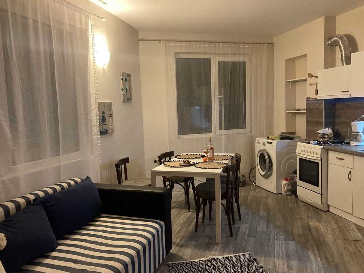 Дава се под наем Тристаен апартамент в Бургас, Сарафово - 100 кв.м за 242.25 € - Снимка #2