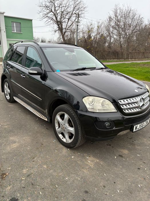 Mercedes Benc ML320