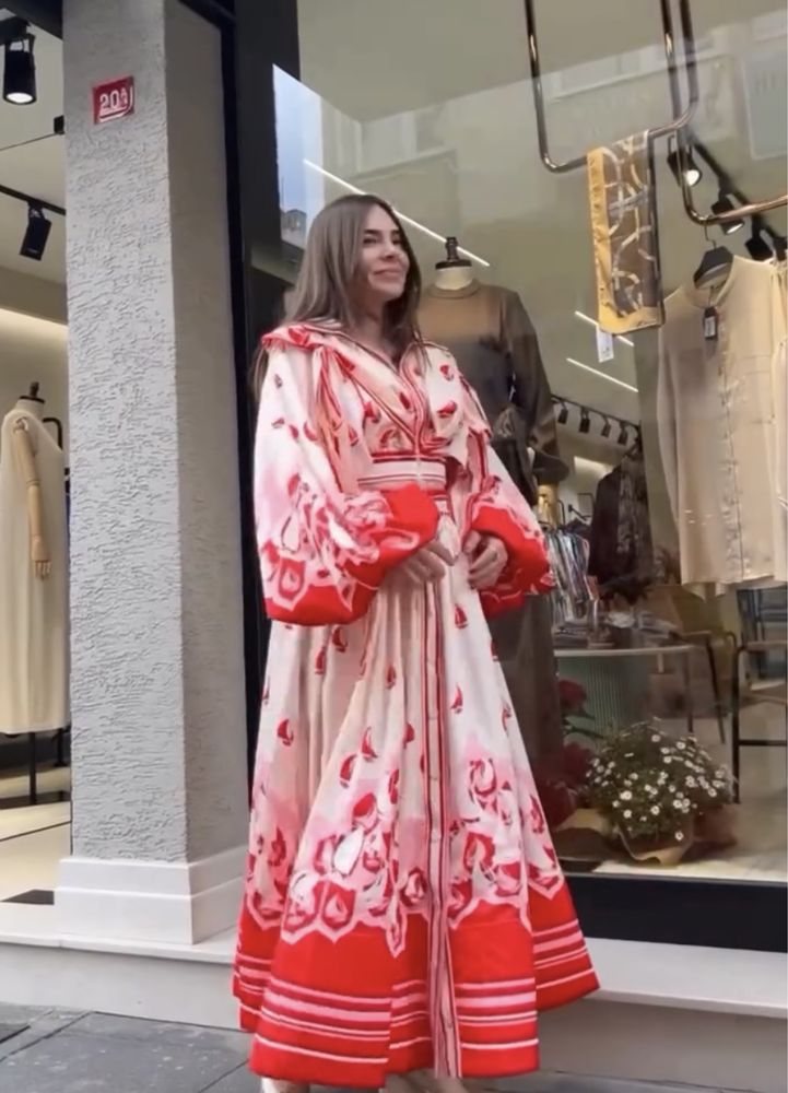 Продам платье эксклюзив.