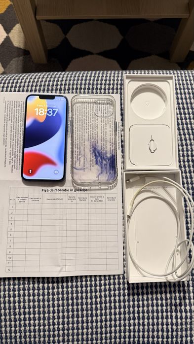iPhone 13 impecabil, ca nou
