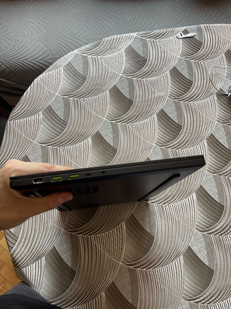 Razer blade 15 i7 11800h 3060 2k 240hz 16ram 1tb ssd