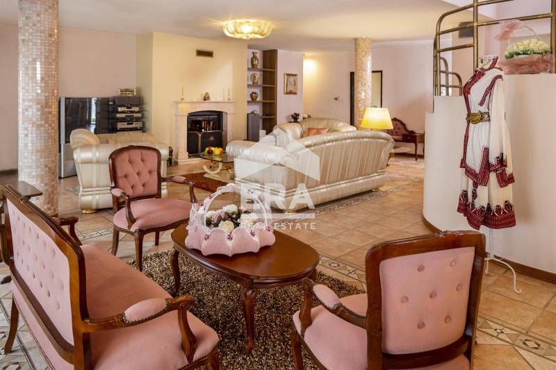 Продава се Многостаен апартамент в София, Лозенец - 253 кв.м за 2174 €/кв.м - Снимка #4