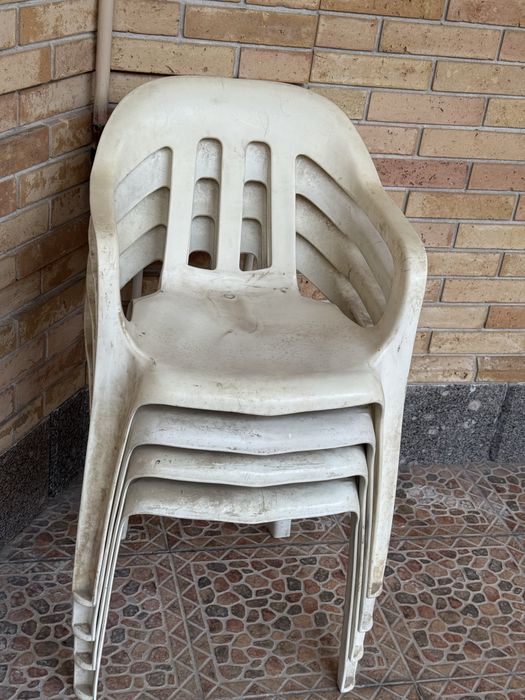 Стулья в хорошем состоянии