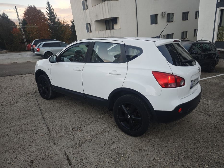 Vând Nissan Qashqai 2.0 dCi (150 CP), 4x4, An 2008