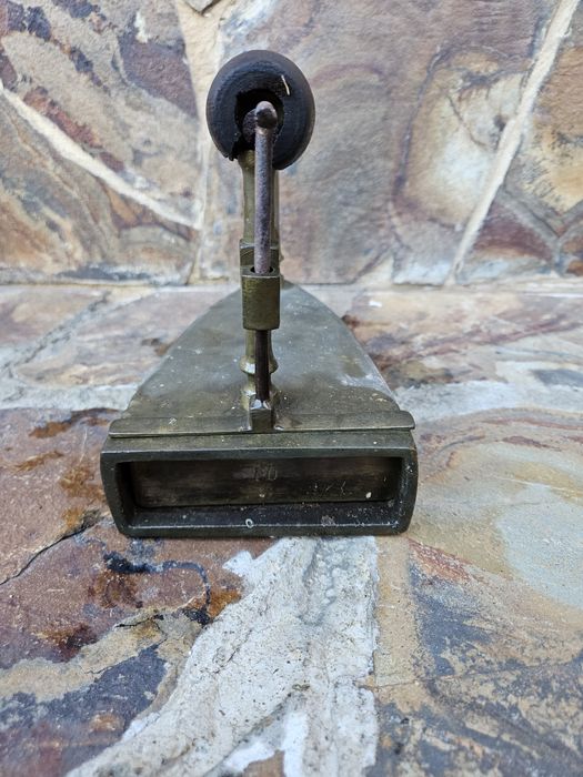 Vând călcător cupru