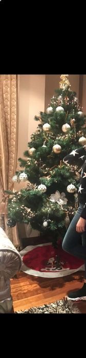 Vand brad artificial cu conuri de lux