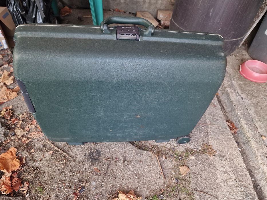 Geamantan Troler Samsonite Cu Cifru / Antifurt