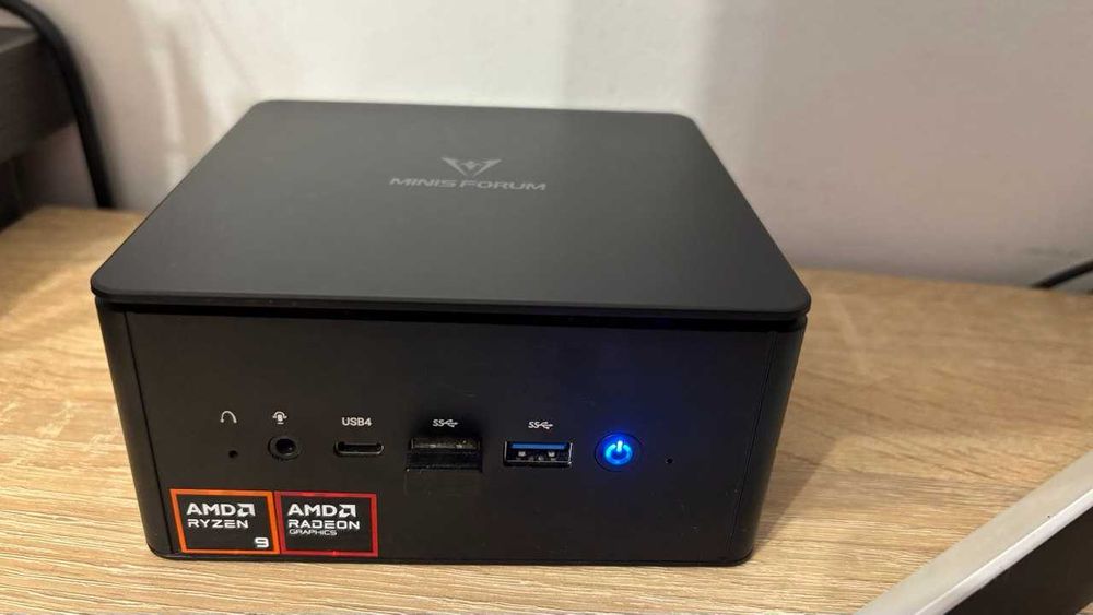 KIT Mini PC Minisforum UM890 Pro + Minisforum eGPU docking + GT 1070