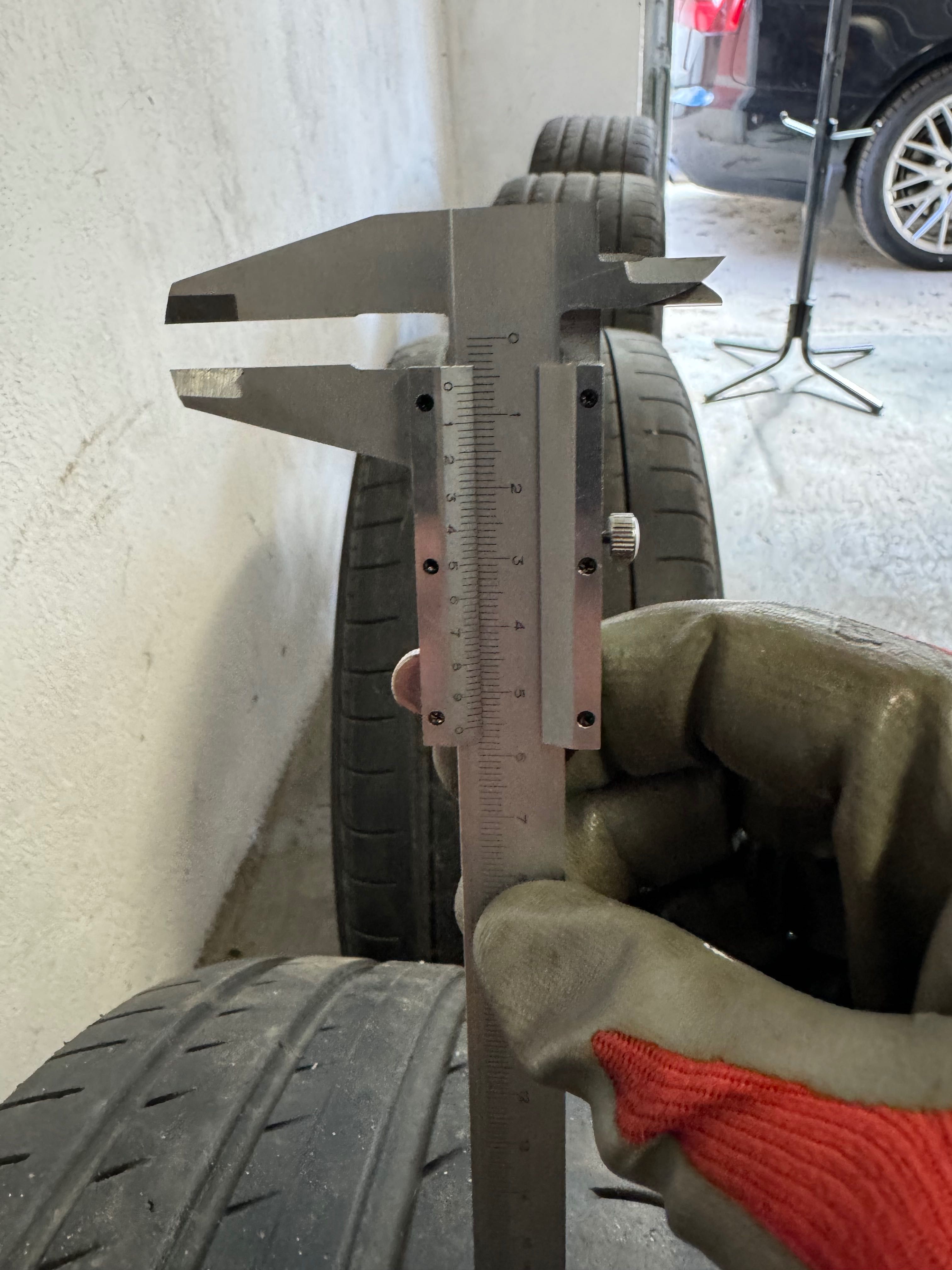 Оригинални джанти Ауди Speedline 19 гуми Yokohama Advansport 255 40 19