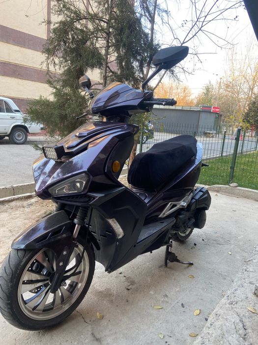 Italia r2 benzinli skuter 150cc