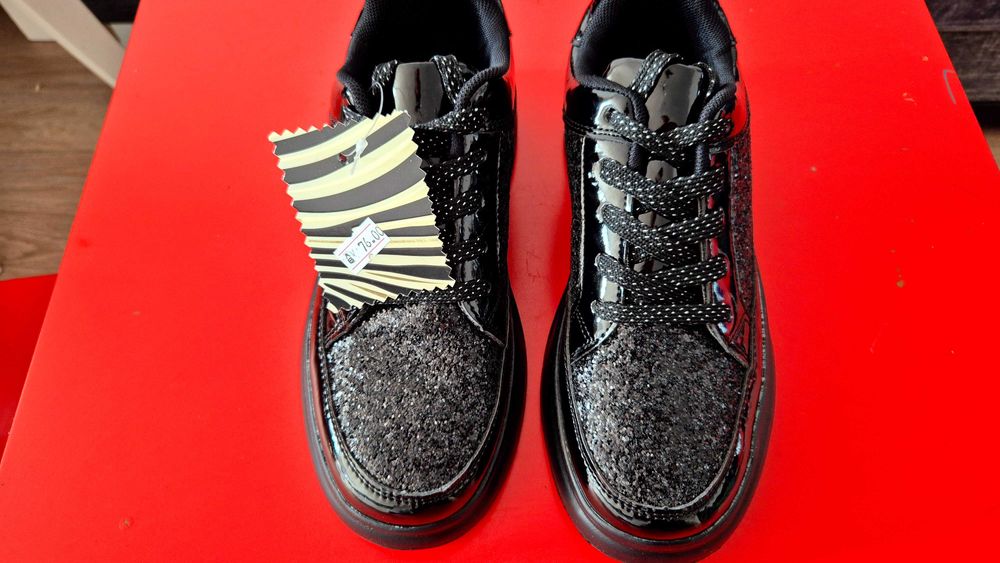 Намалени от 76лв Обувки нови с етикет