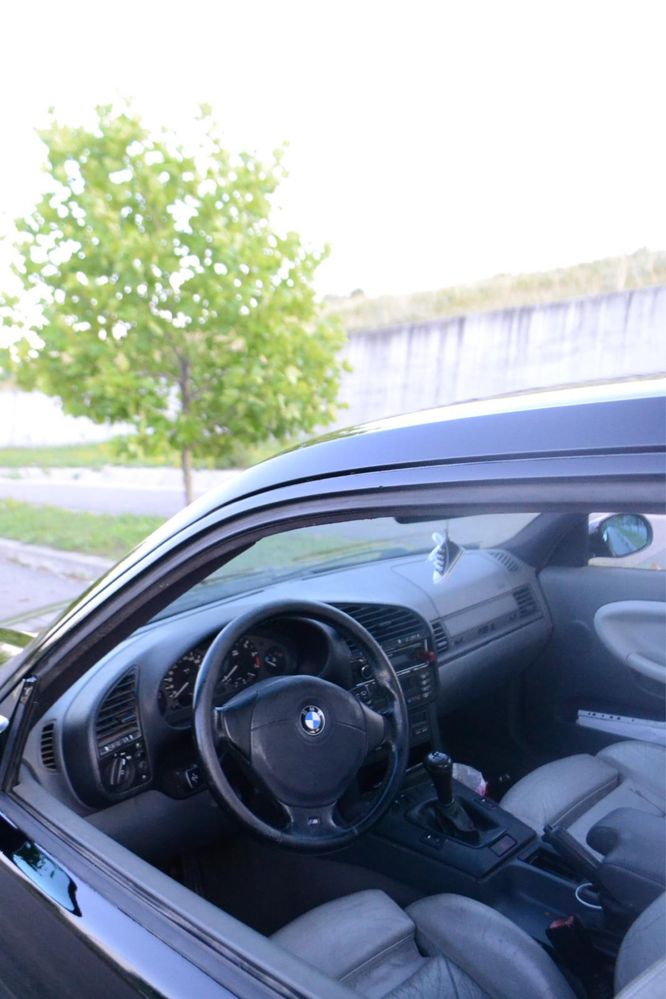 BMW E36 Coupe 320i