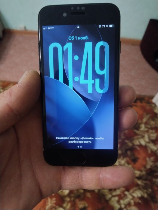 Продам Iphone se(2020)