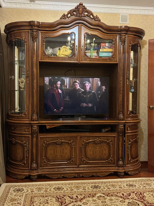 Сервант  с зоной для телевизора