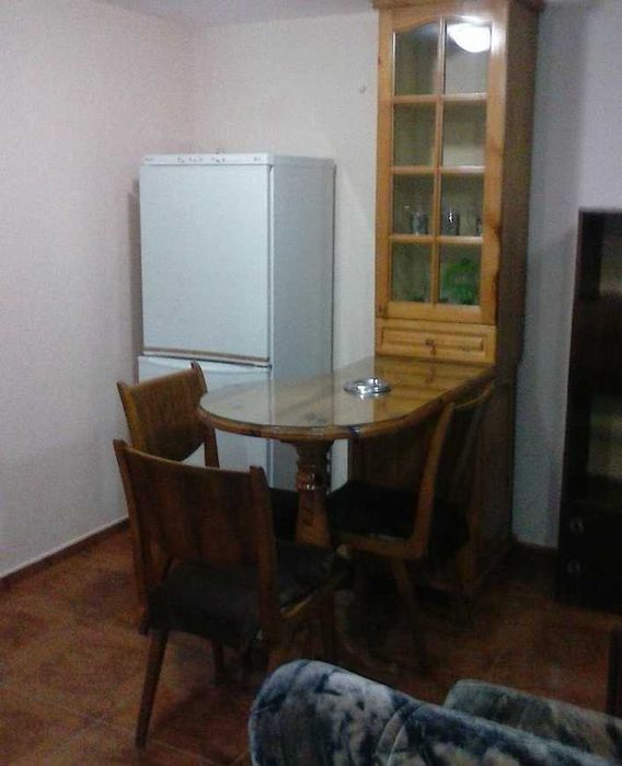 Дава се под наем Едностаен апартамент в Бургас, Възраждане - 30 кв.м за 102 € - Снимка #1