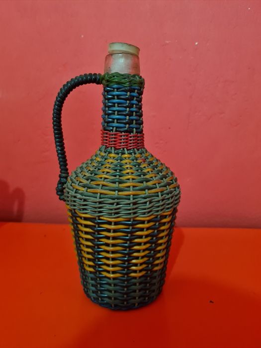 Bidon impletit vechi, stare buna