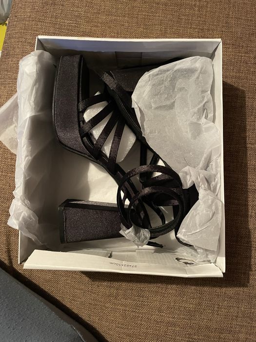 Sandale elegante cu toc gros