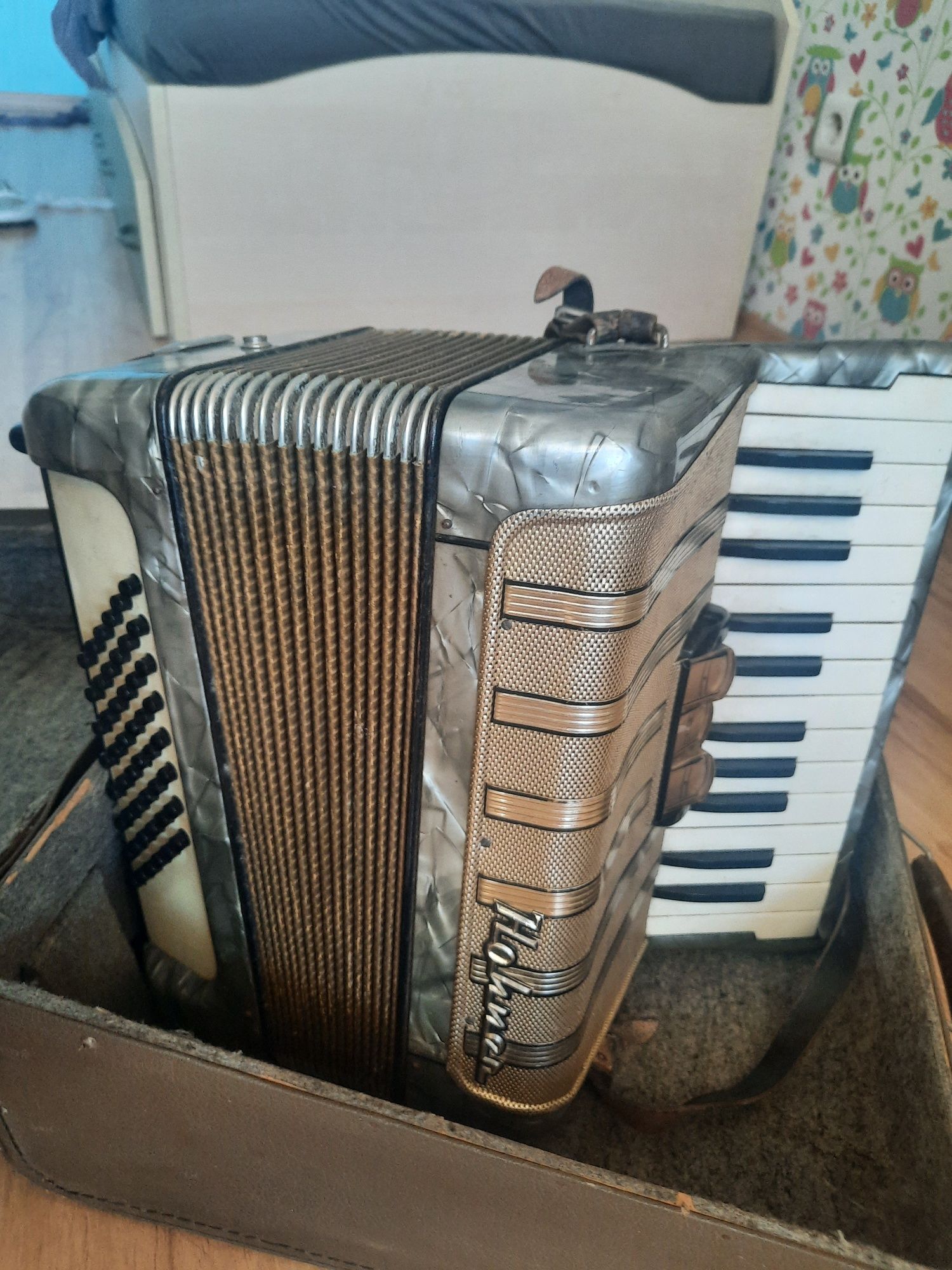 Акордеон HOHNER 48баса