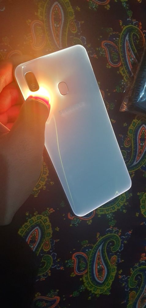 Samsung Galaxy A30