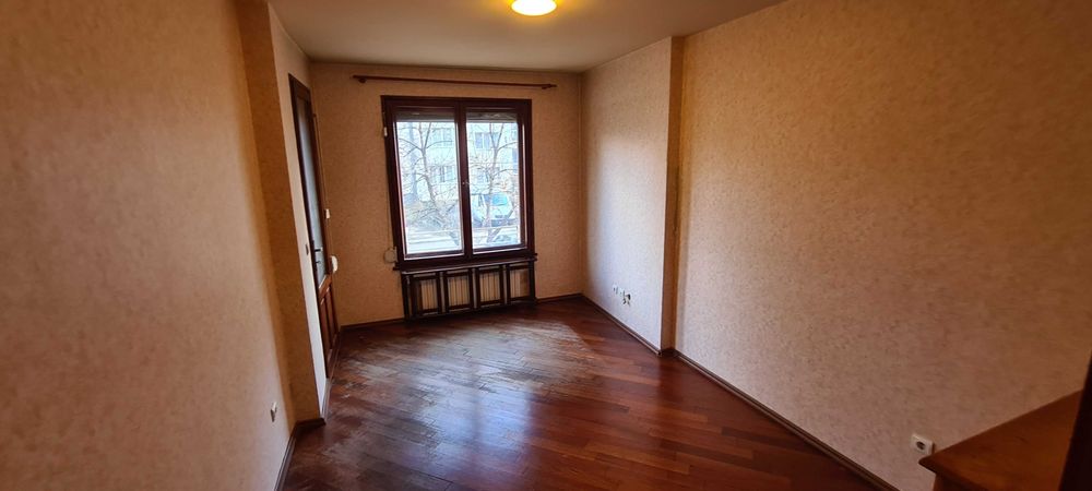 Продава се Тристаен апартамент в София, Младост 3 - 124 кв.м за 484 €/кв.м - Снимка #2