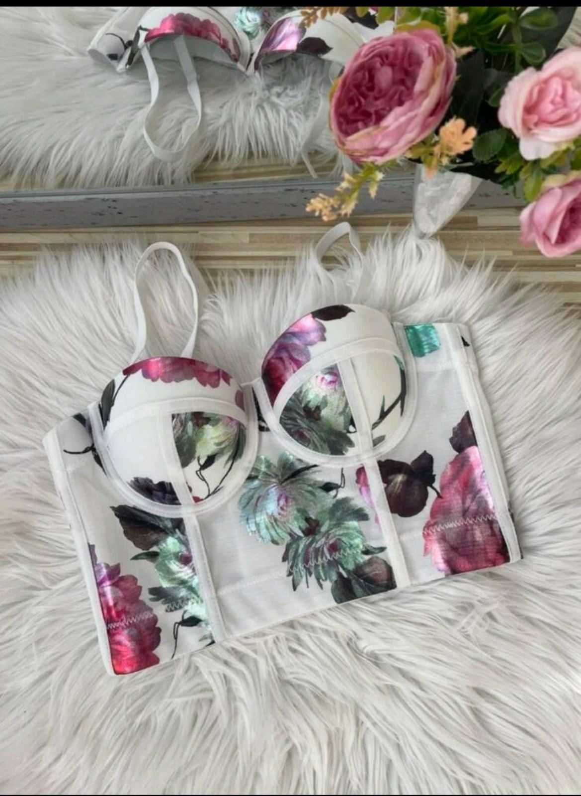 Ново лятно флорално бюстие ,корсет ,топ