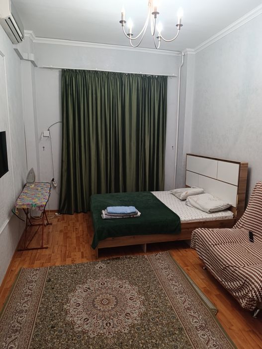 По часам  теплая не прокуреная чистая уютная