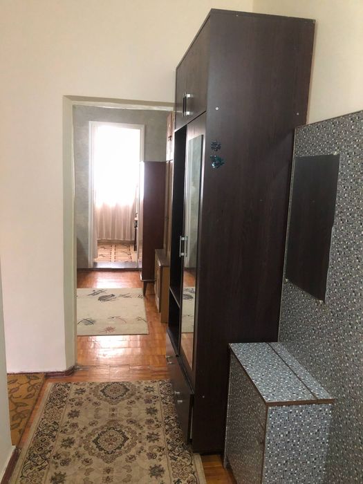 Продам Югнакий 1/2/5 балкон 2*3(под аренду готовая)или жить