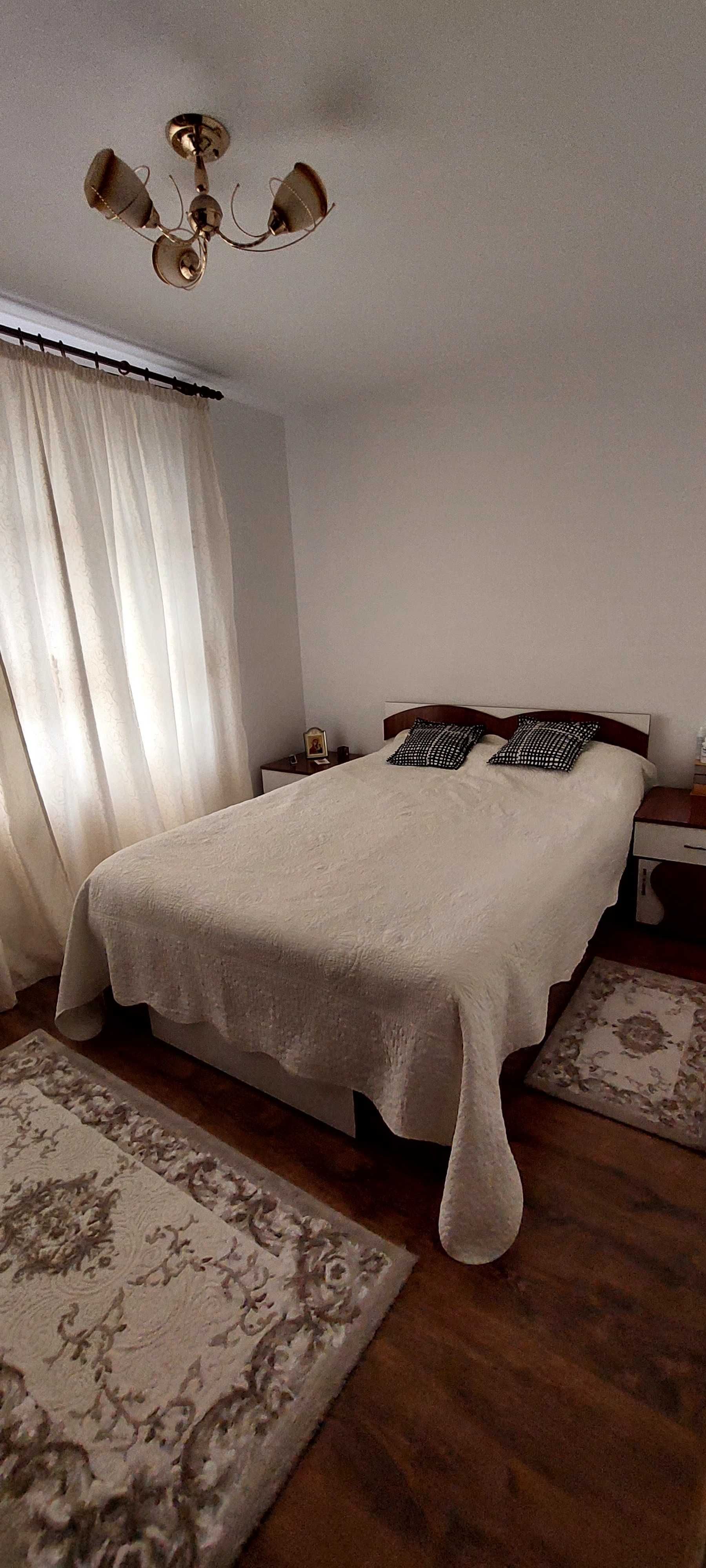Apartament 2 camere semidecomandat