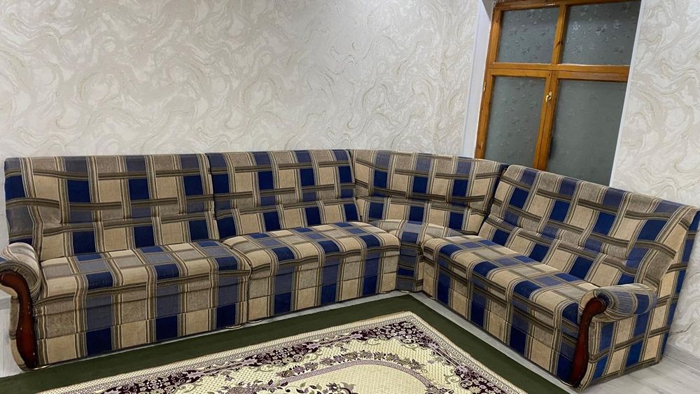 Диван для дома 5 мест.