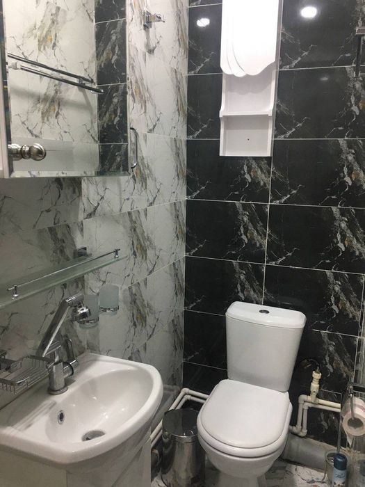 Продается 2х ком квартира, ориентир: Капитал банк, 54 м²