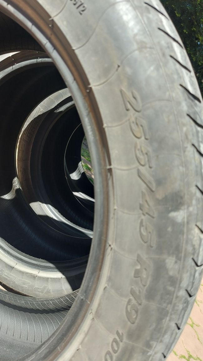 Anvelope Pireli 255 45 19