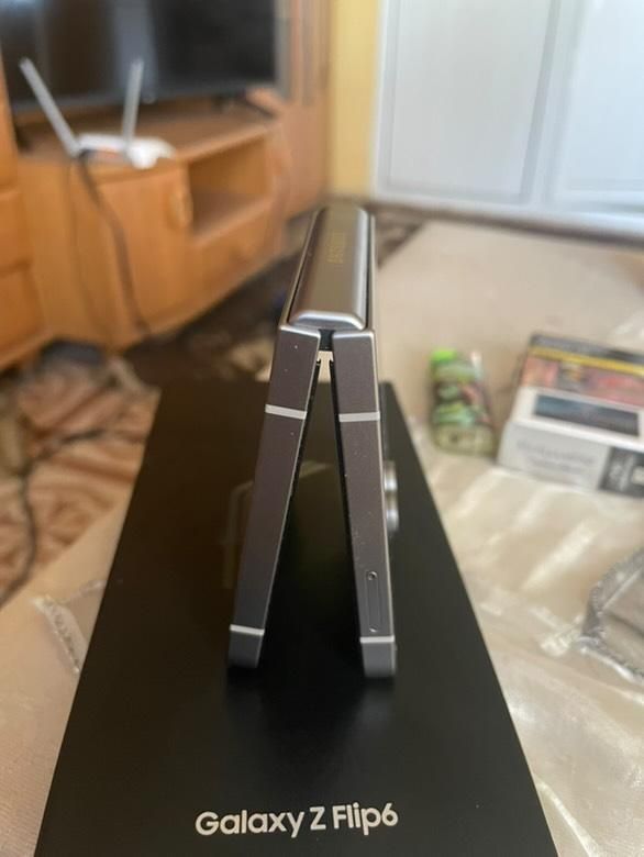 Samsung Z Flip6 256GB