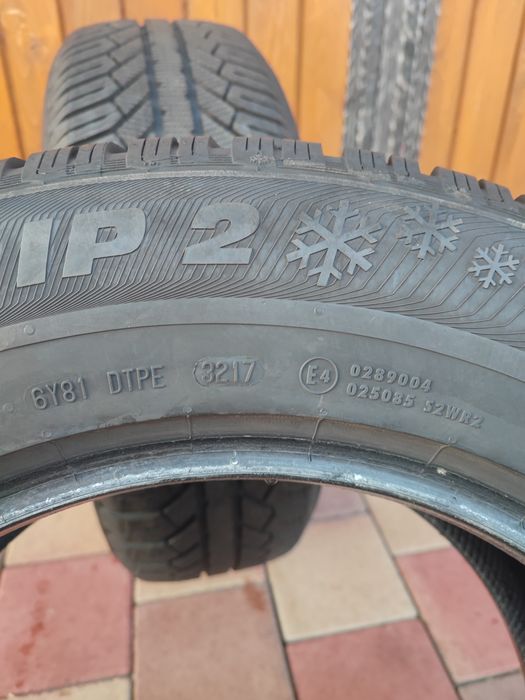 2 bucăți Cauciucuri de iarna 235 65R17 108H iarnă SEMPERIT