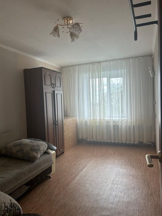 Продам 3х комн 5/6 р-н ДБС