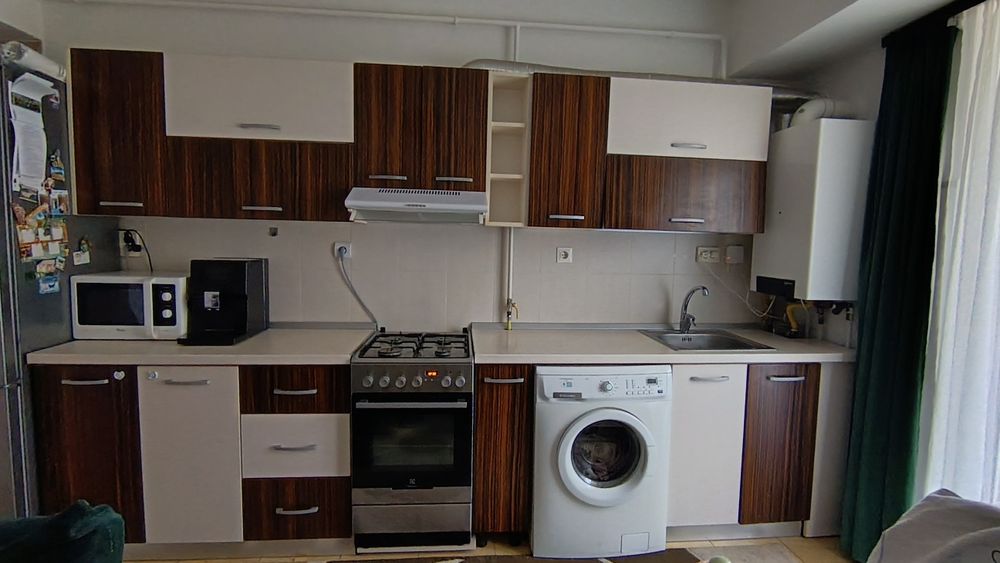 Mobilă de bucătărie și de sufragerie