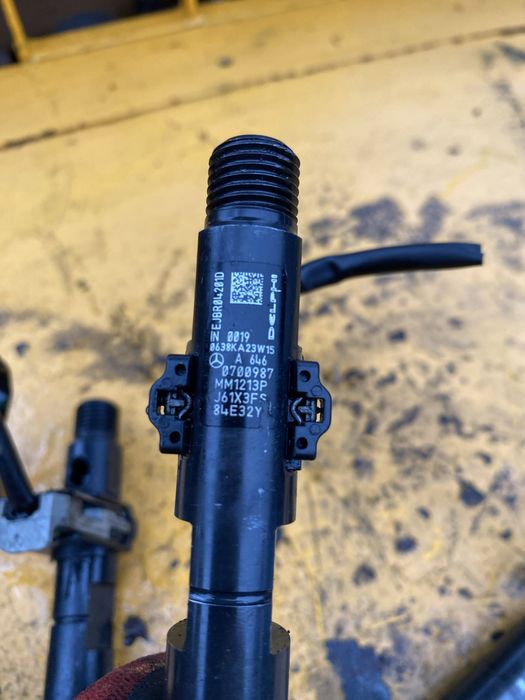 Injectoare Mercedes E220 CDI W211 Euro 4 Delphi pret 2000 lei setu