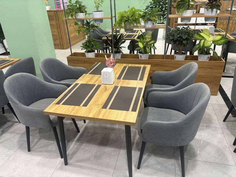 Stol stul  yumshoq mebel va kofe mashina sotiladi