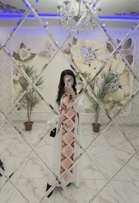 продам платье 6000тг