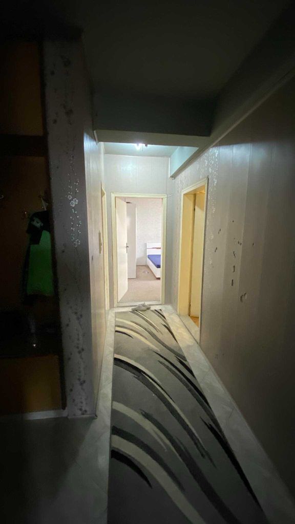 Продава се Четиристаен апартамент в Търговище, Център - 114 кв.м за 984 €/кв.м - Снимка #20