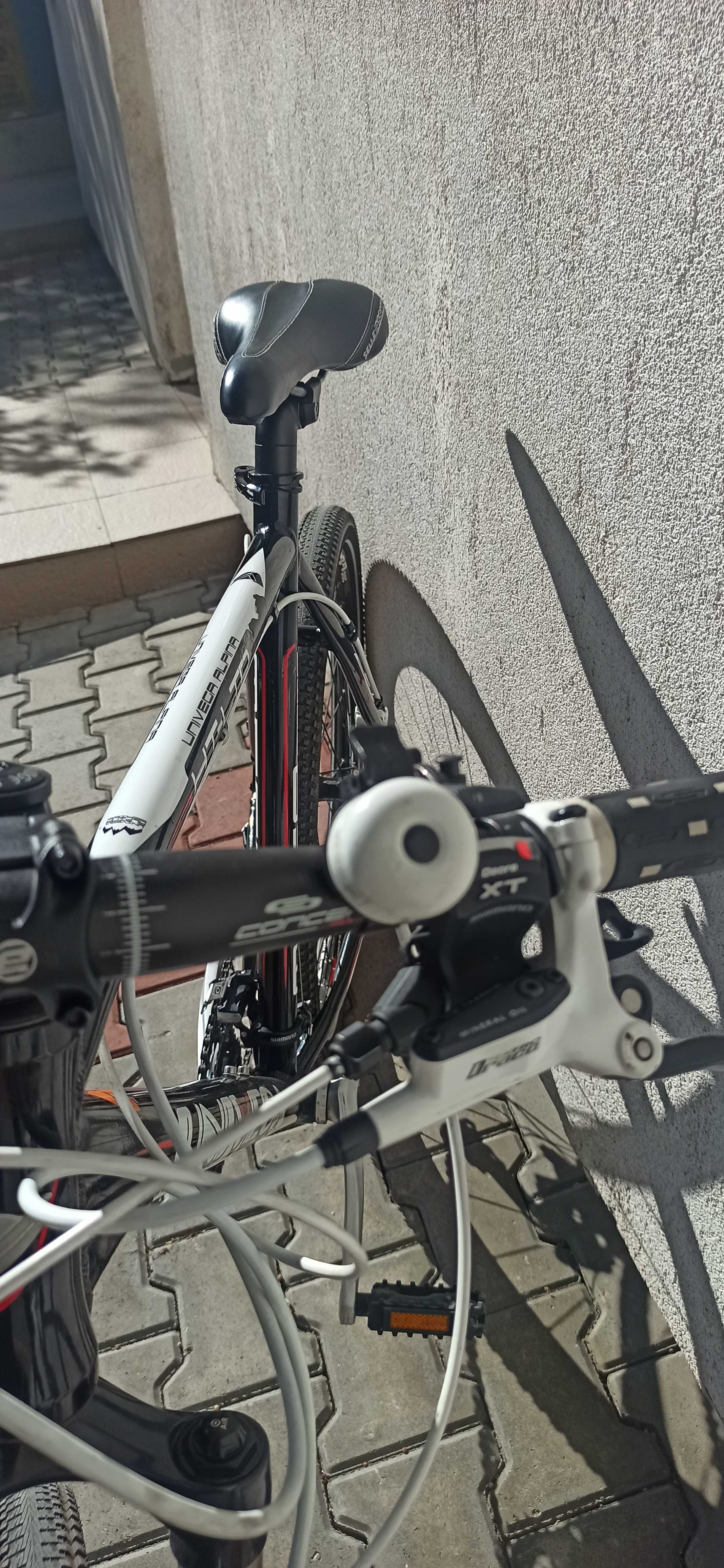 Bicicleta Univega Alpina, frane disc, Deore XT, furca Roox Shok