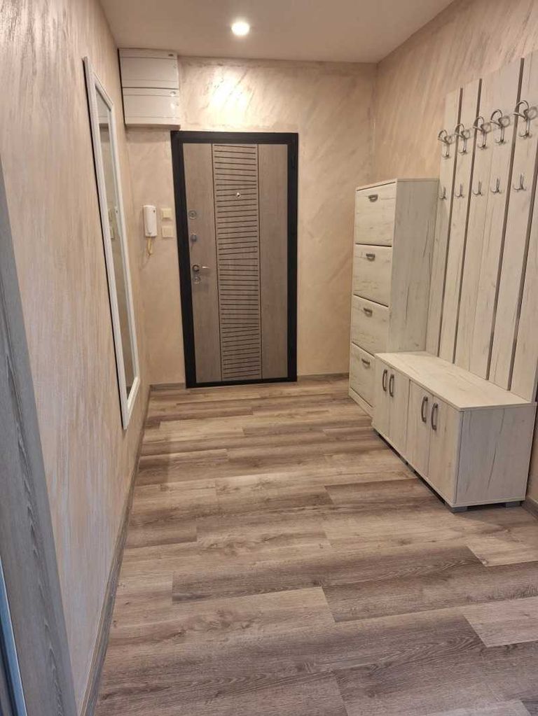 Дава се под наем Тристаен апартамент в София, Младост 2 - 80 кв.м за 799 € - Снимка #3