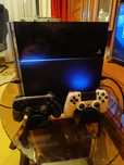 Продам PS 4 подставка 4 игры 2 джойстика сумка для переноски