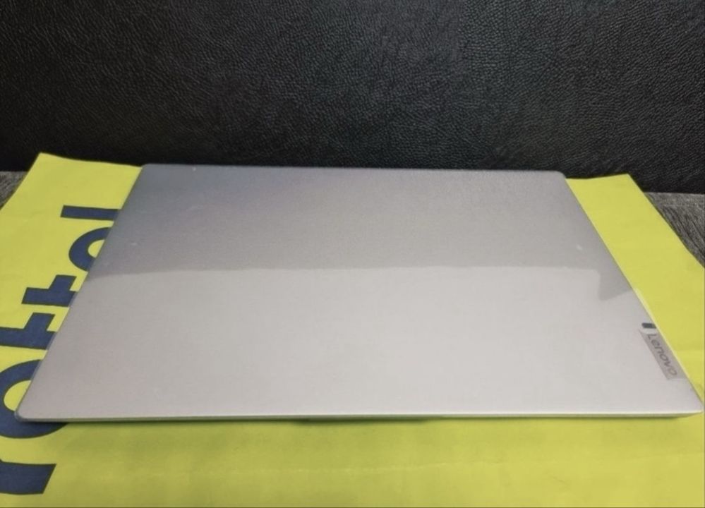 ***512GB 15.6" Lenovo IdeaPad 5 Core i3 8GB RAM Гаранция Yettel 2024