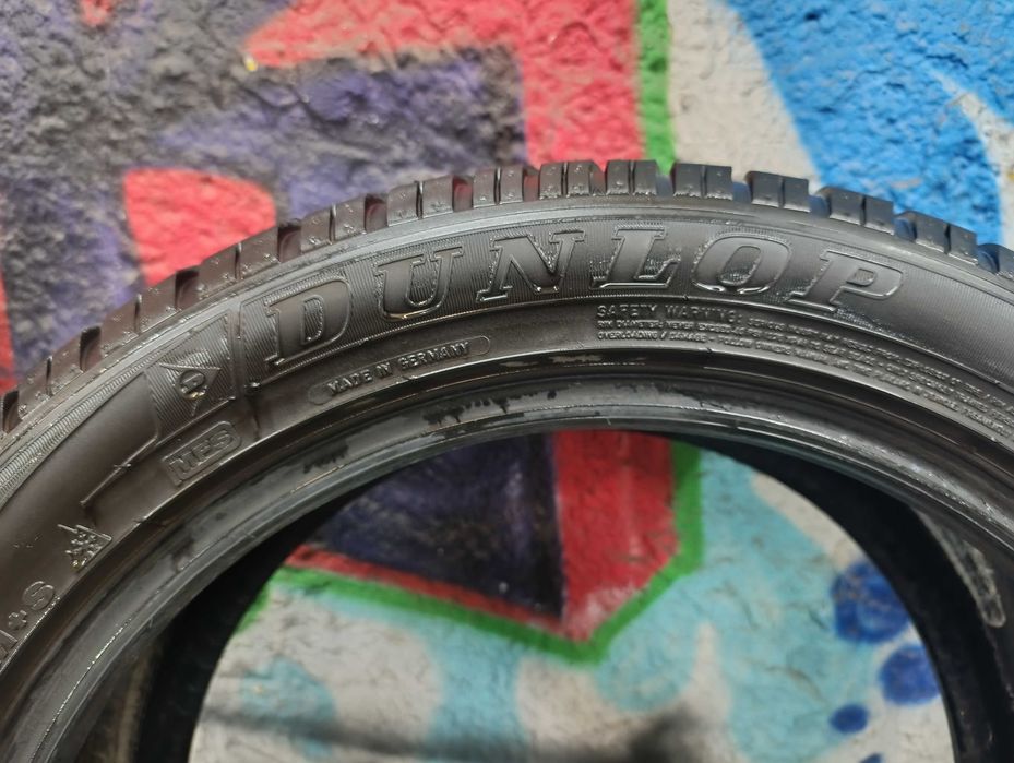 Зимни Гуми Dunlop 225/50/18