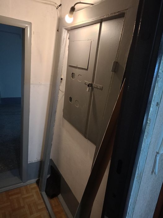 Продам дверь железная