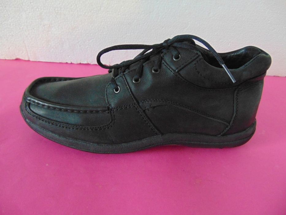 НОВИ Clarks Gore-texномер 44 Оригинални мъжки обувки
